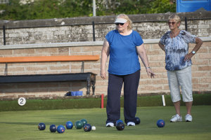 Evening bowling in Dunning