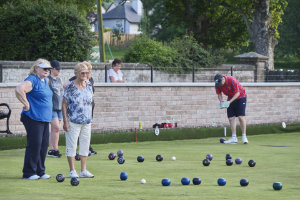 Evening bowling in Dunning